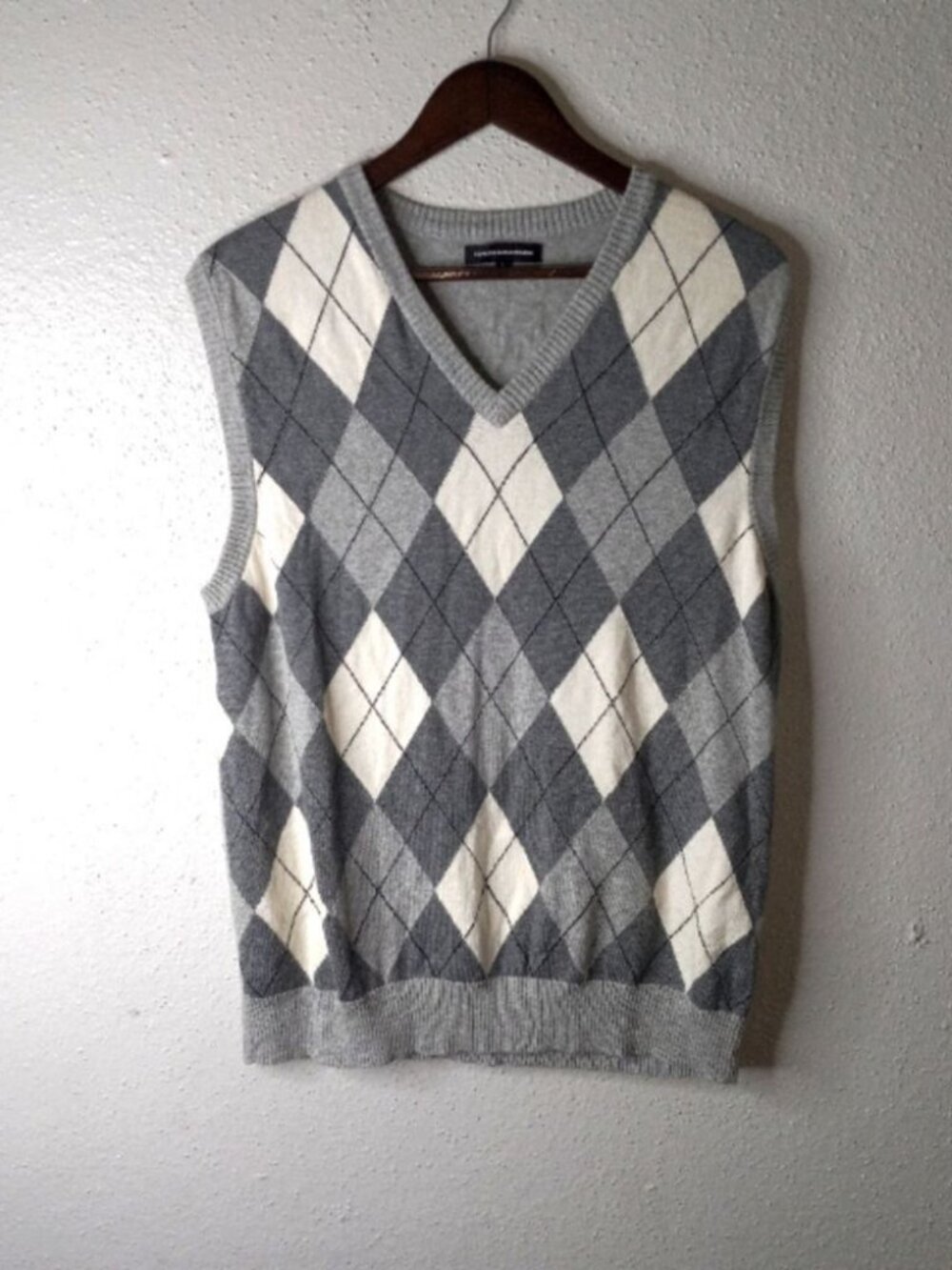 Express Design Studio L Mens Gray White Windsor Sweater Vest